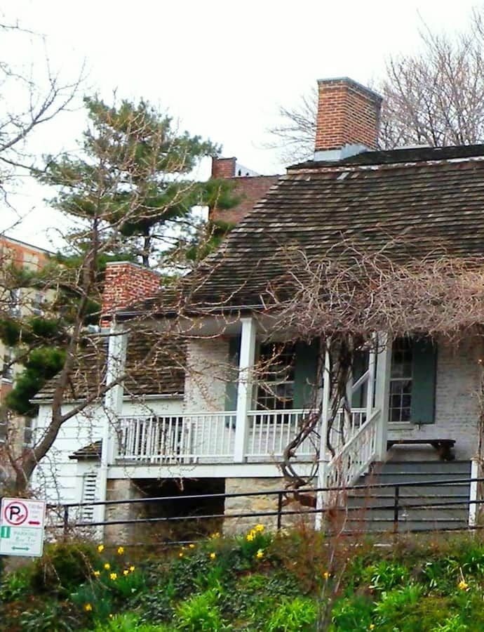 Dyckman Farmhouse, New York: an example of Dutch Colonial