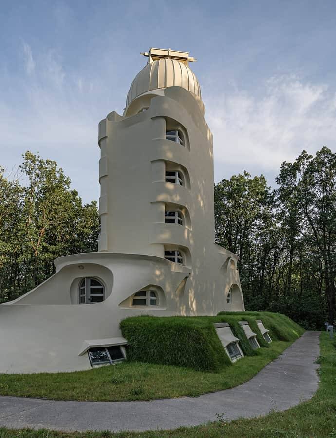 Einstein Tower, an example of Expressionism