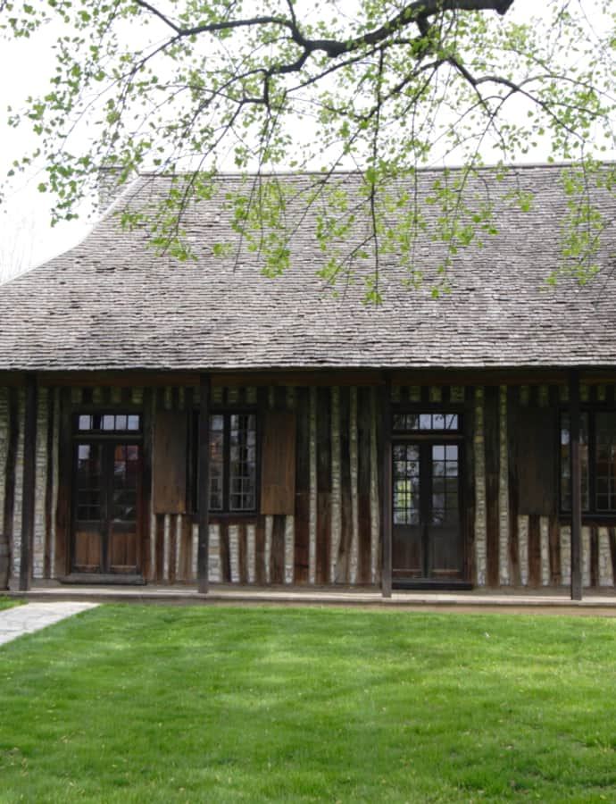 Cahokia Courthouse, Cahokia, Illinois: an example of French Colonial architecture