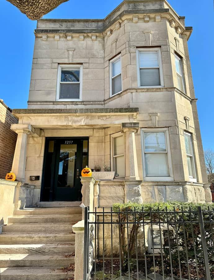 Greystone two-flat on Emerald Avenue, Chicago, Illinois