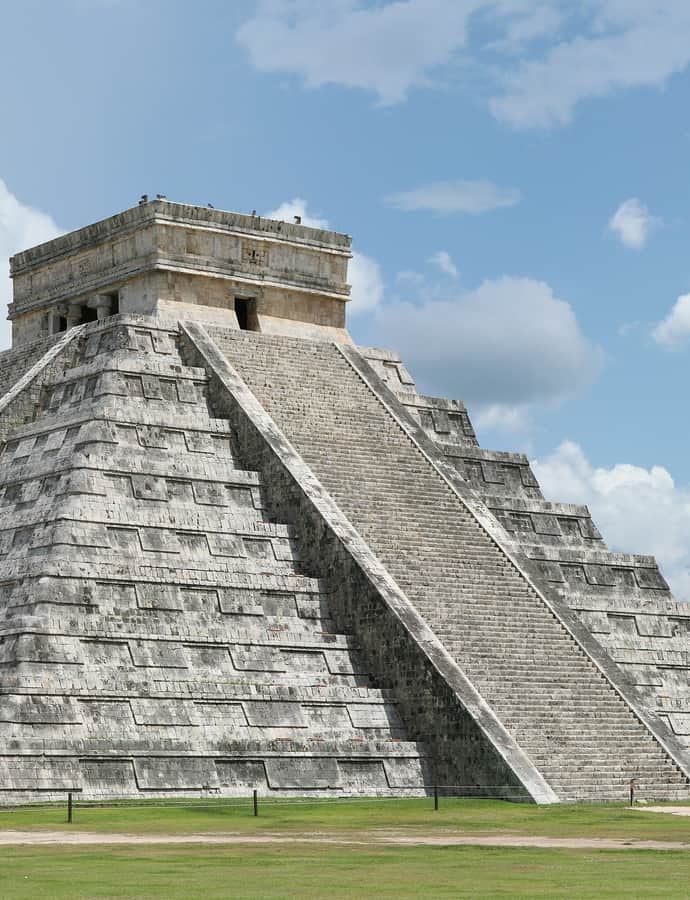 El Castillo, Chichén Itzá, Yucatán, Mexico: an example of Mesoamerican architecture