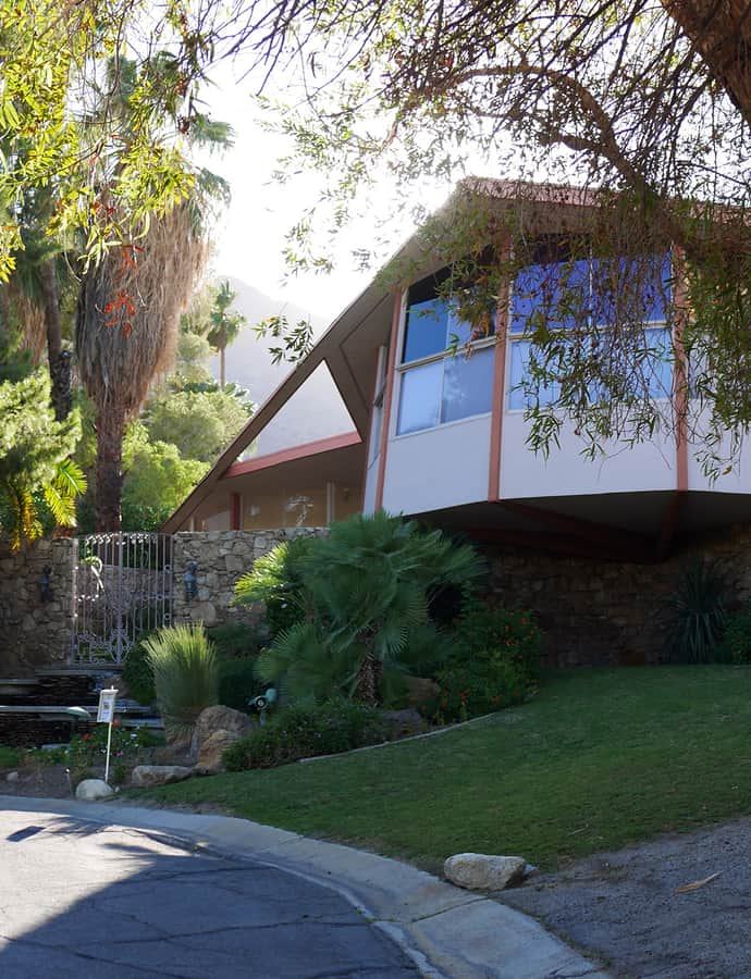 Elvis Honeymoon Hideaway, Palm Springs, California: an example of Ranch architecture