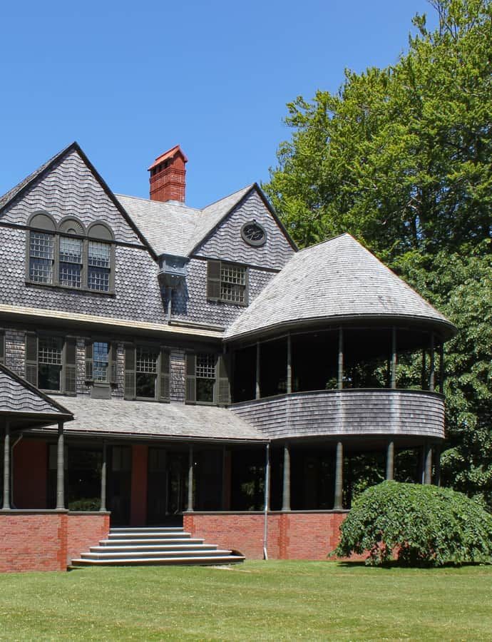 Isaac Bell House, Newport, Rhode Island: an example of Shingle Style