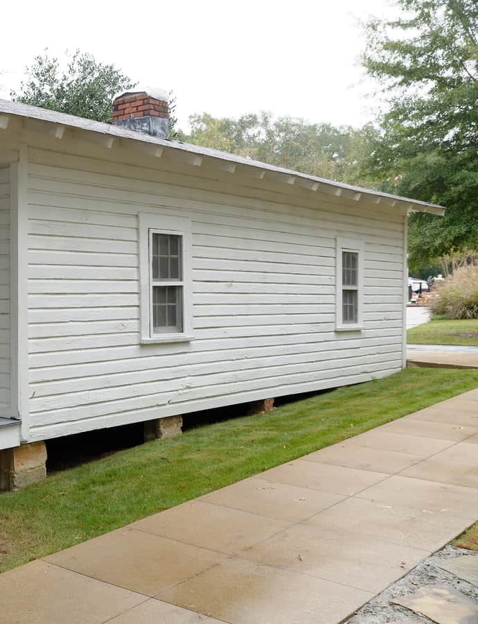Elvis Presley Birthplace, Tupelo, Mississippi: an example of Shotgun House architecture