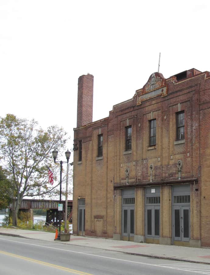 Colonial Theater