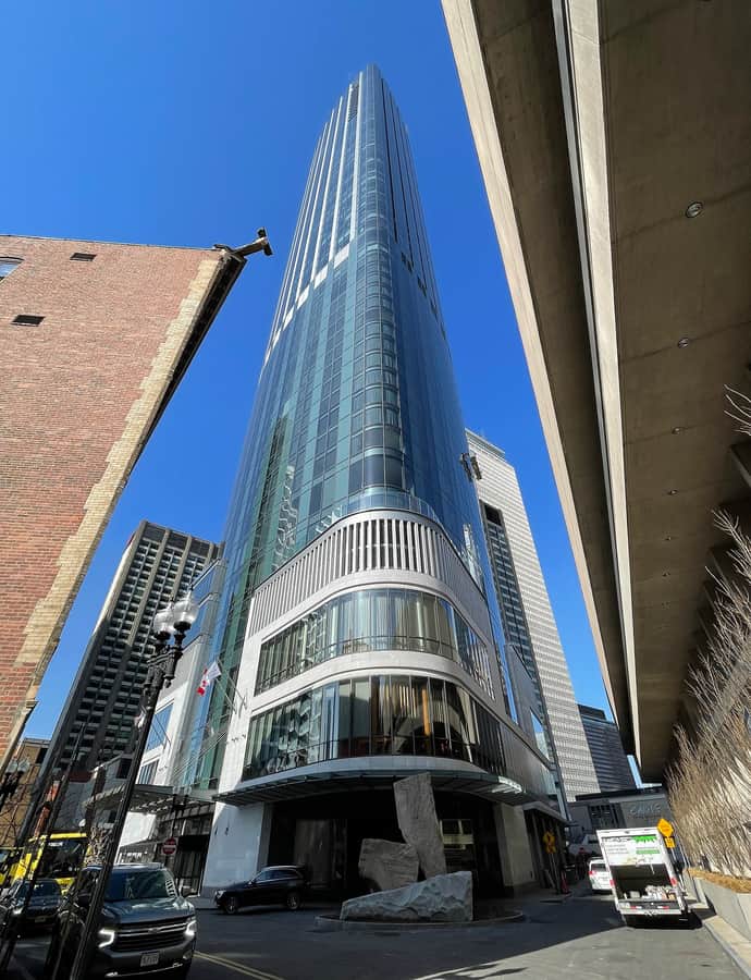 Four Seasons Hotel & Private Residences, One Dalton Street