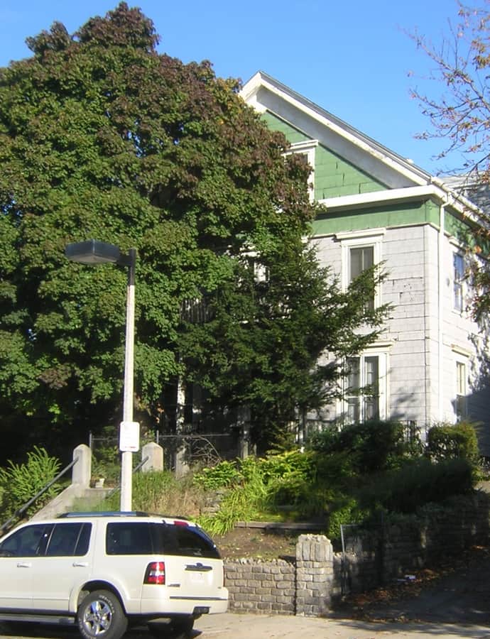Donald McKay House [barn razed 5-2022, owner must rebuild]