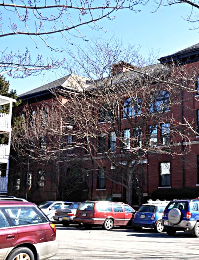 Martin W. Carr School