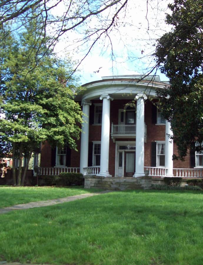 Holly Grove Mansion