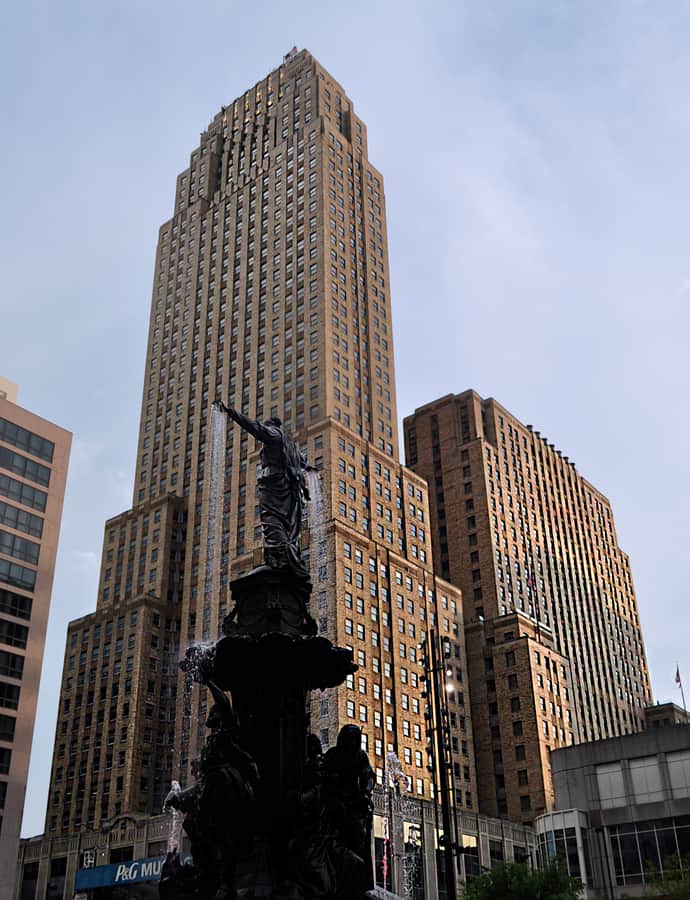Carew Tower