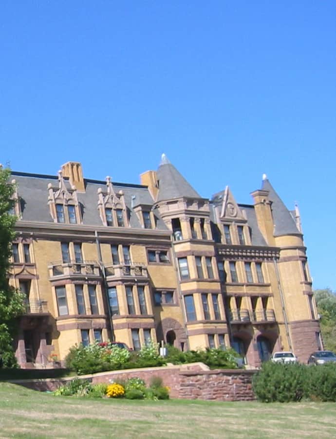 Munger Terrace