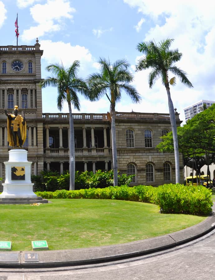 Aliiolani Hale