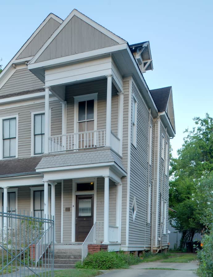 House at 917 Heights Boulevard