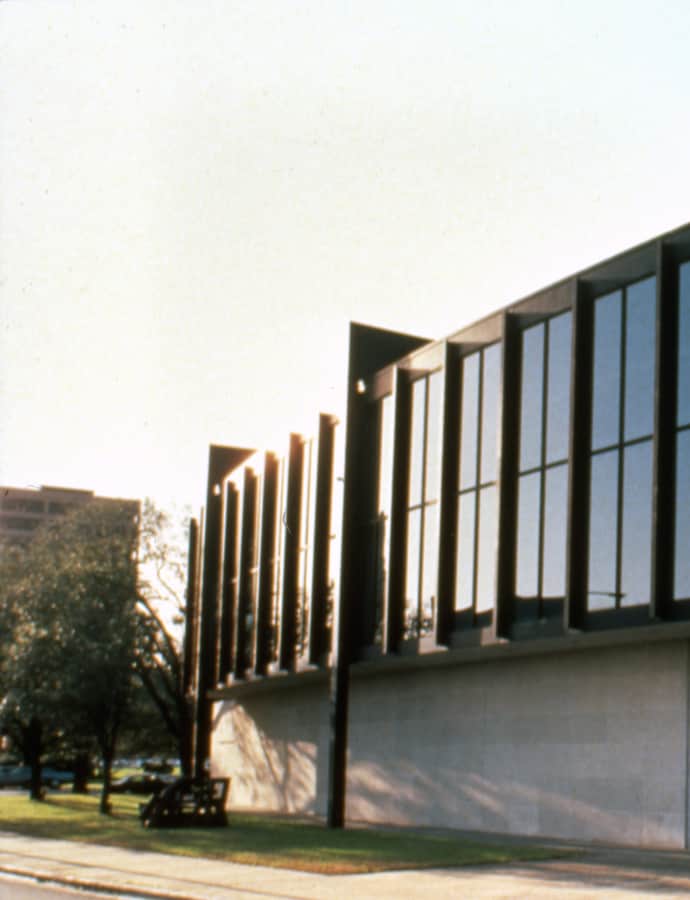 Caroline Wiess Law Building, Brown Pavilion