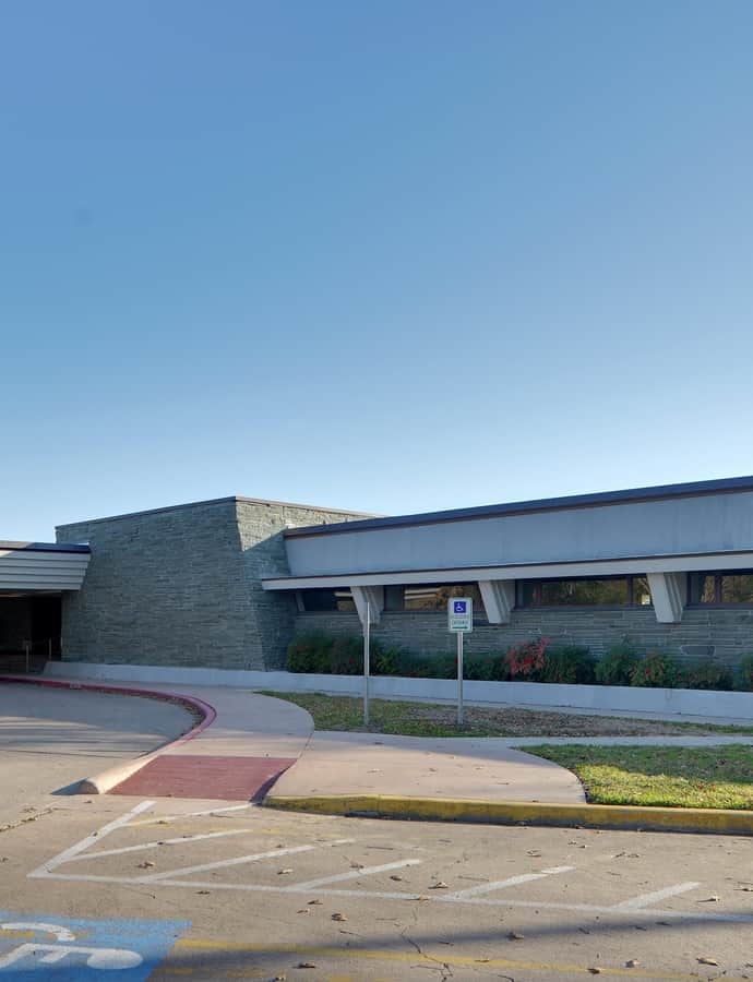 Farnsworth and Chambers office building