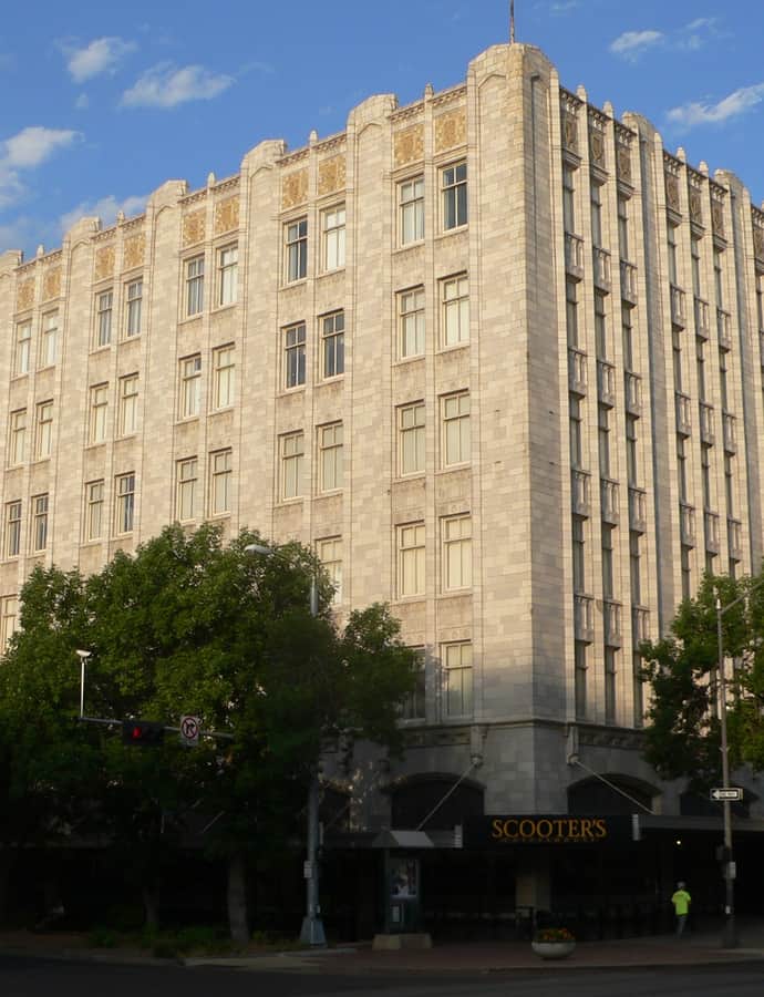 Gold and Company Store Building