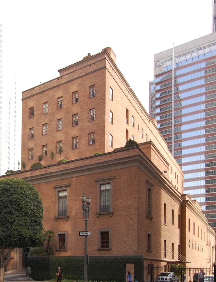 California Club Building