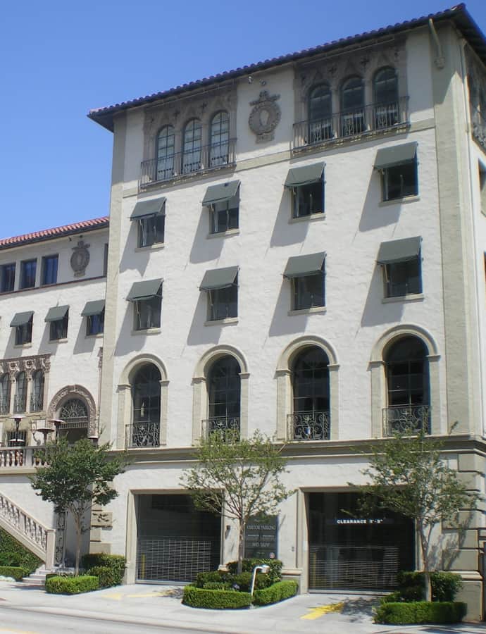 Hacienda Arms Apartments