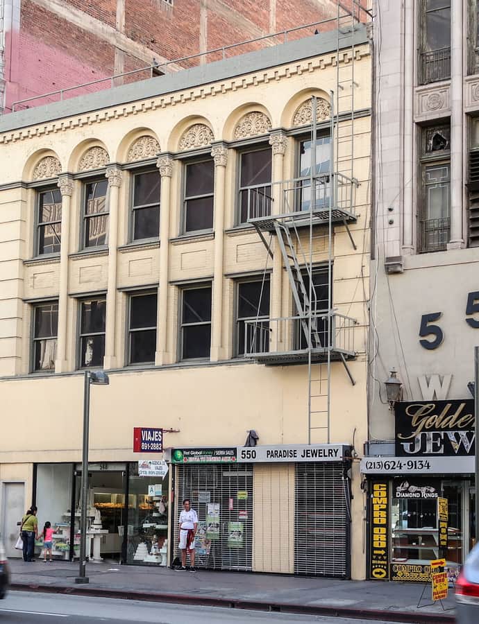 Hubert-Thom McAn Building