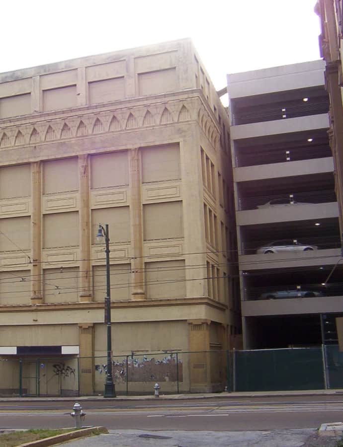 Toof Building