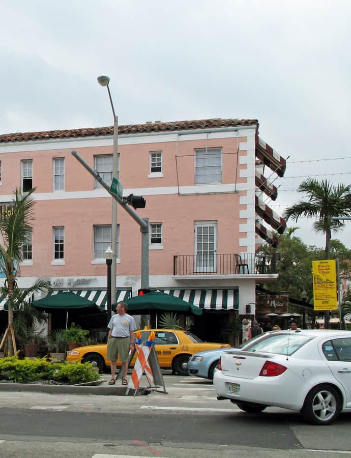 Clay Hotel