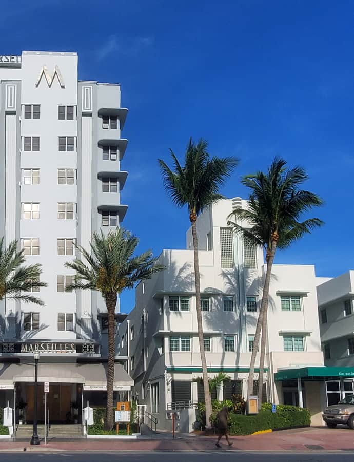 Marseilles Hotel