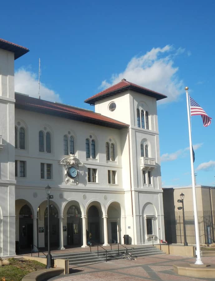 New York, Westchester & Boston Railroad, Administration Building