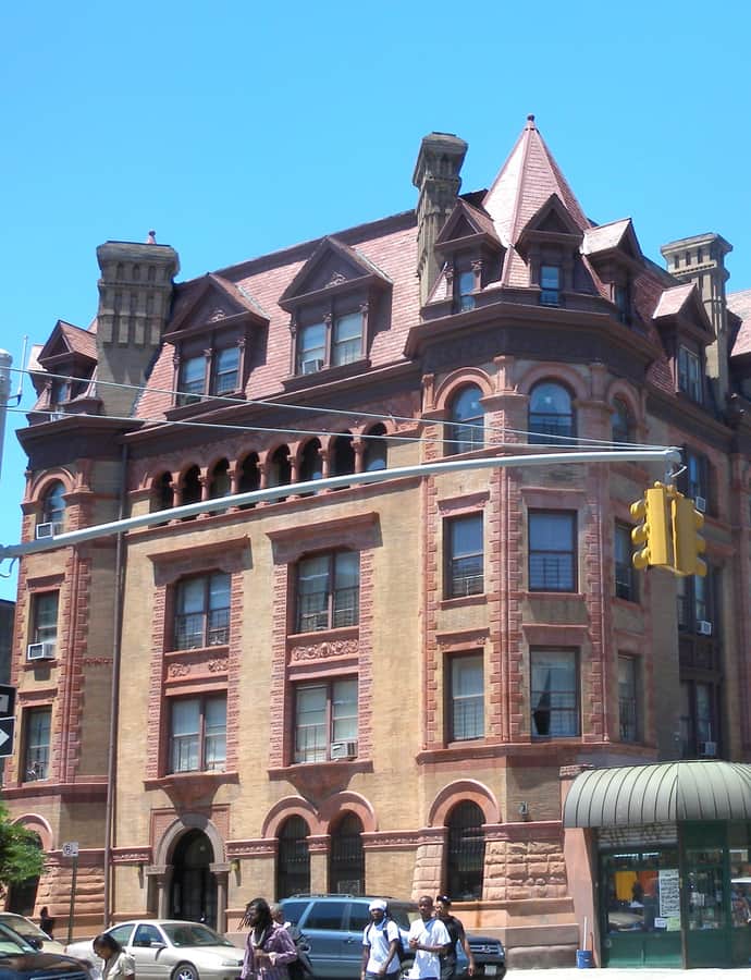 Alhambra Apartments