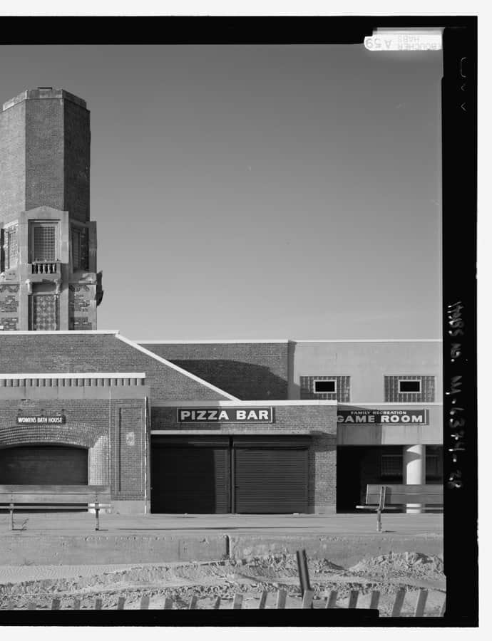Jacob Riis Park Bathhouse