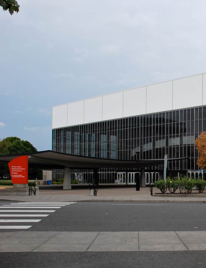 Veterans Memorial Coliseum