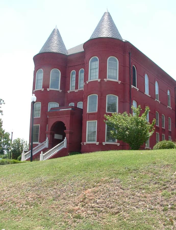 Leonard Hall