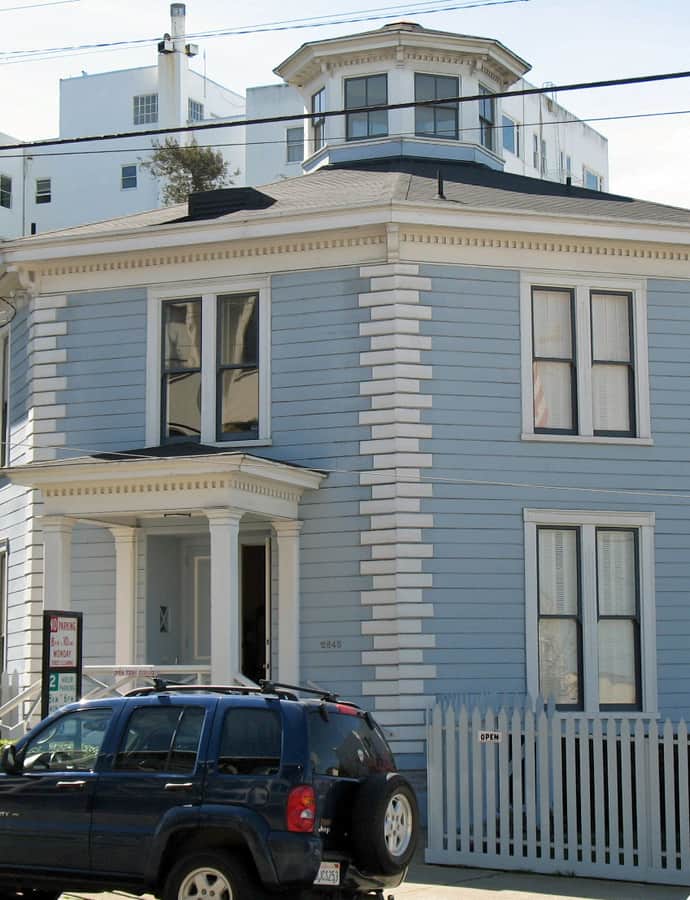 McElroy Octagon House