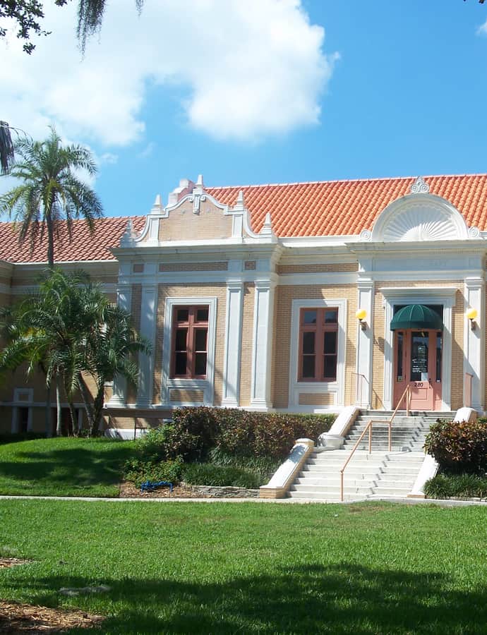 Mirror Lake Library