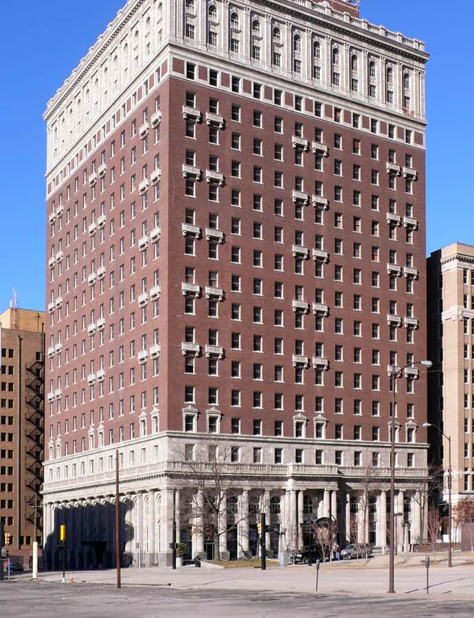 Mayo Hotel