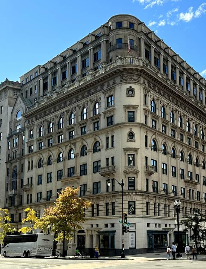 Bond Building