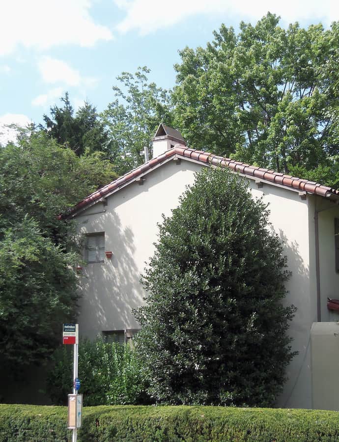 Hillandale (Main Residence & Gatehouse)
