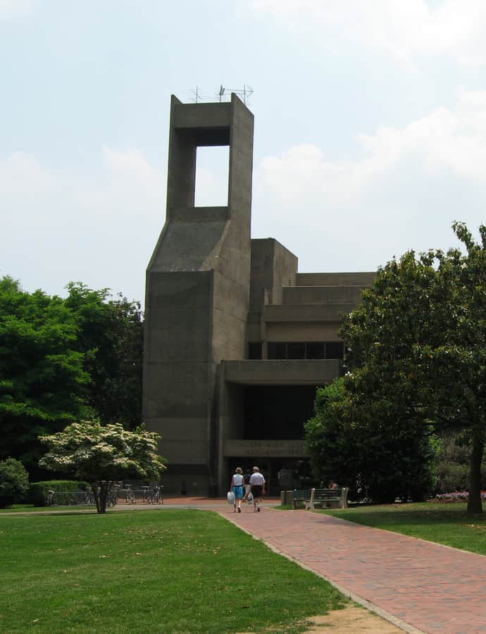 Lauinger Library