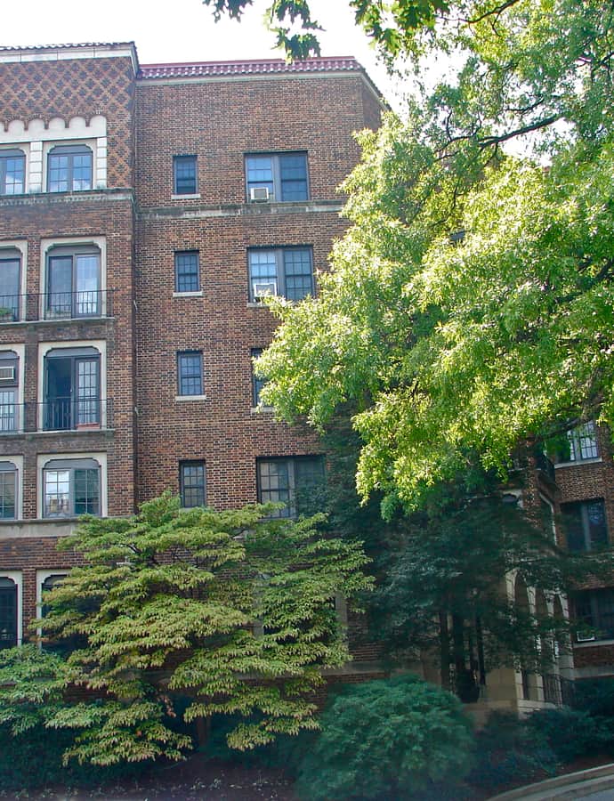 Ponce de Leon Apartment Building